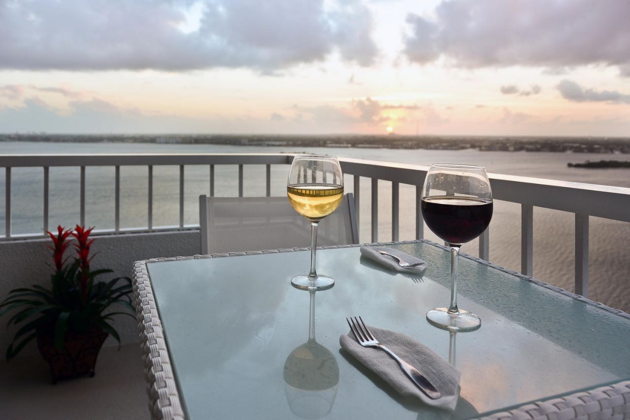 5510 N Ocean Drive, Unit 21-D, Singer Island, FL 33404 Photo