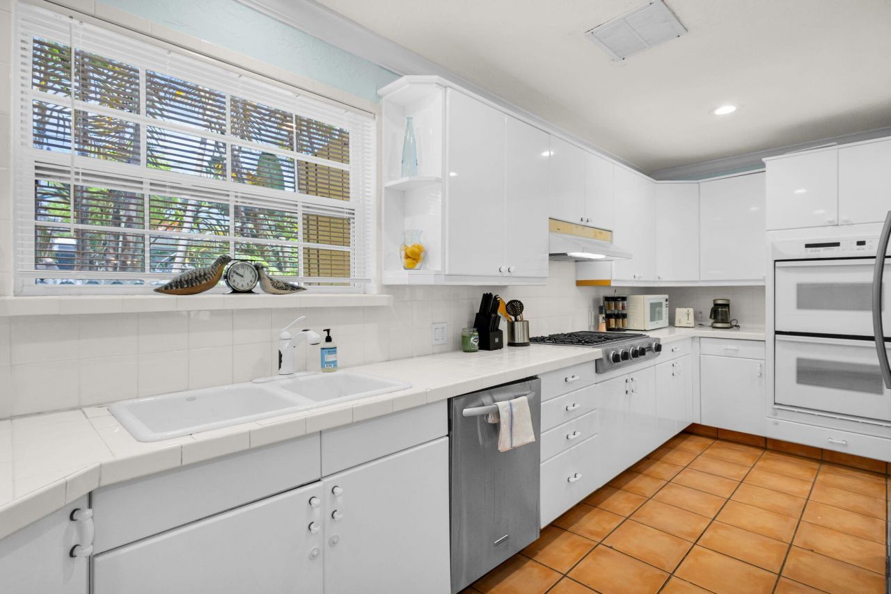 519 28th Street, Unit Main House, West Palm Beach, FL 33407 Photo