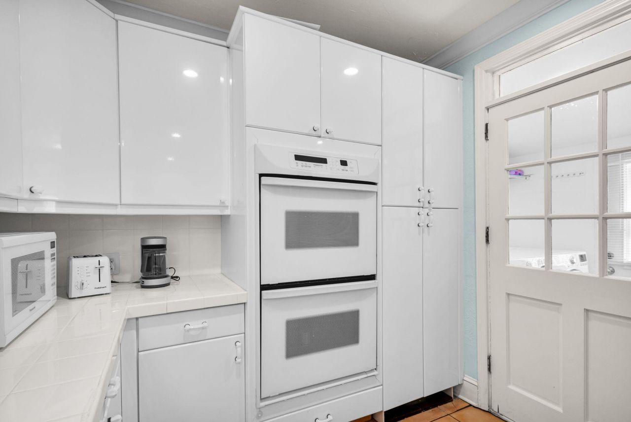 519 28th Street, Unit Main House, West Palm Beach, FL 33407 Photo