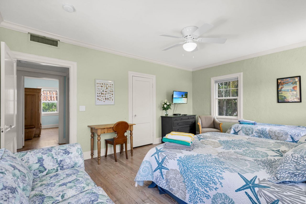 519 28th Street, Unit Main House, West Palm Beach, FL 33407 Photo