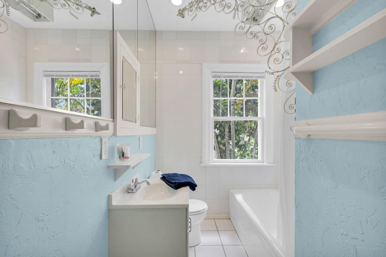 519 28th Street, Unit Main House, West Palm Beach, FL 33407 Photo