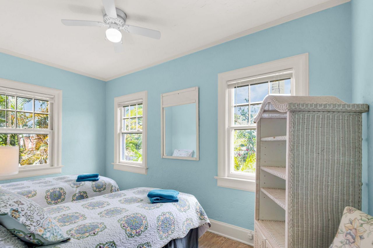 519 28th Street, Unit Main House, West Palm Beach, FL 33407 Photo