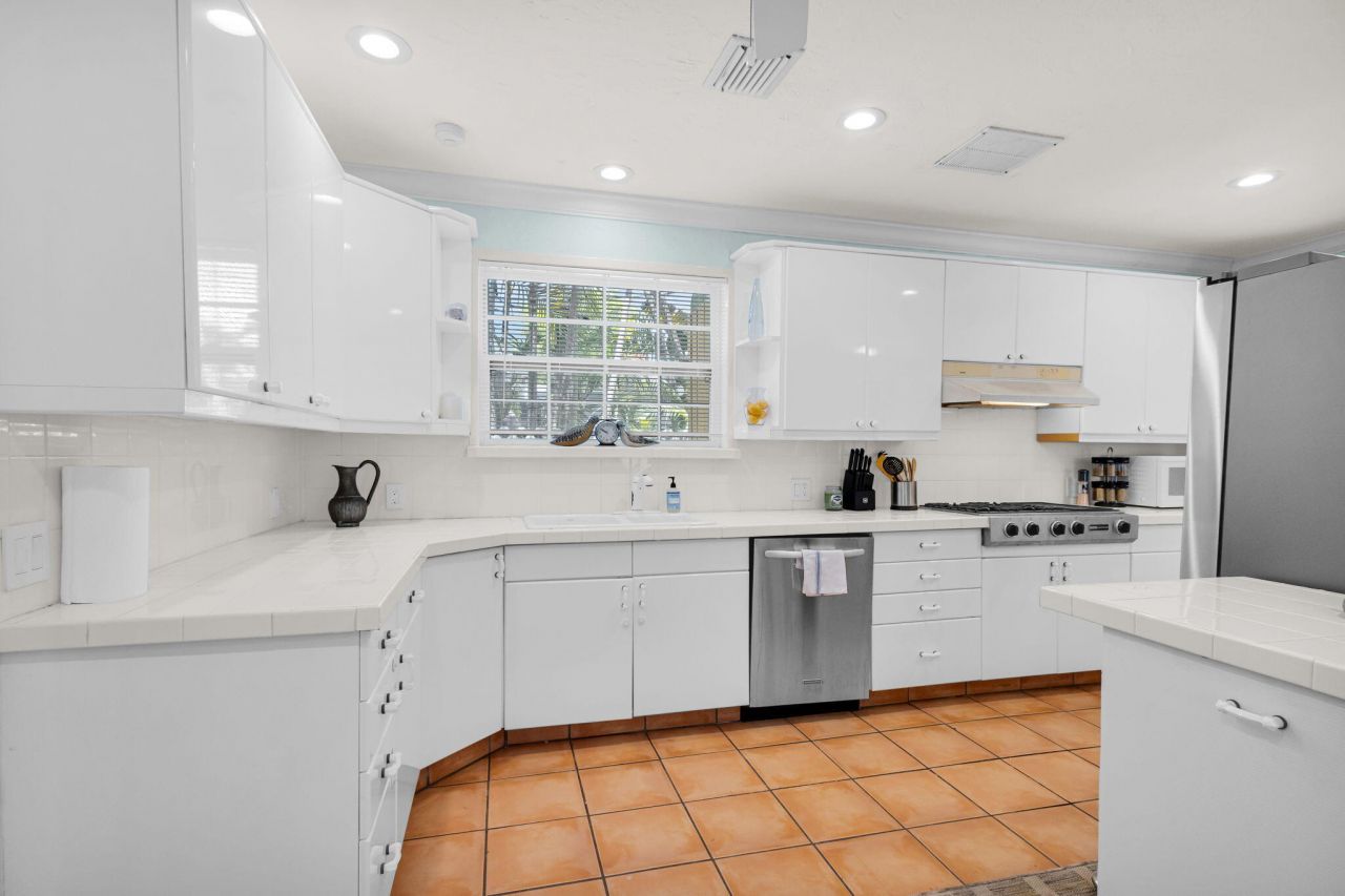 519 28th Street, Unit Main House, West Palm Beach, FL 33407 Photo