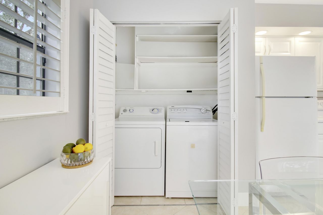 377 Prestwick Lane, Unit 2, Palm Beach Gardens, FL 33418 Photo