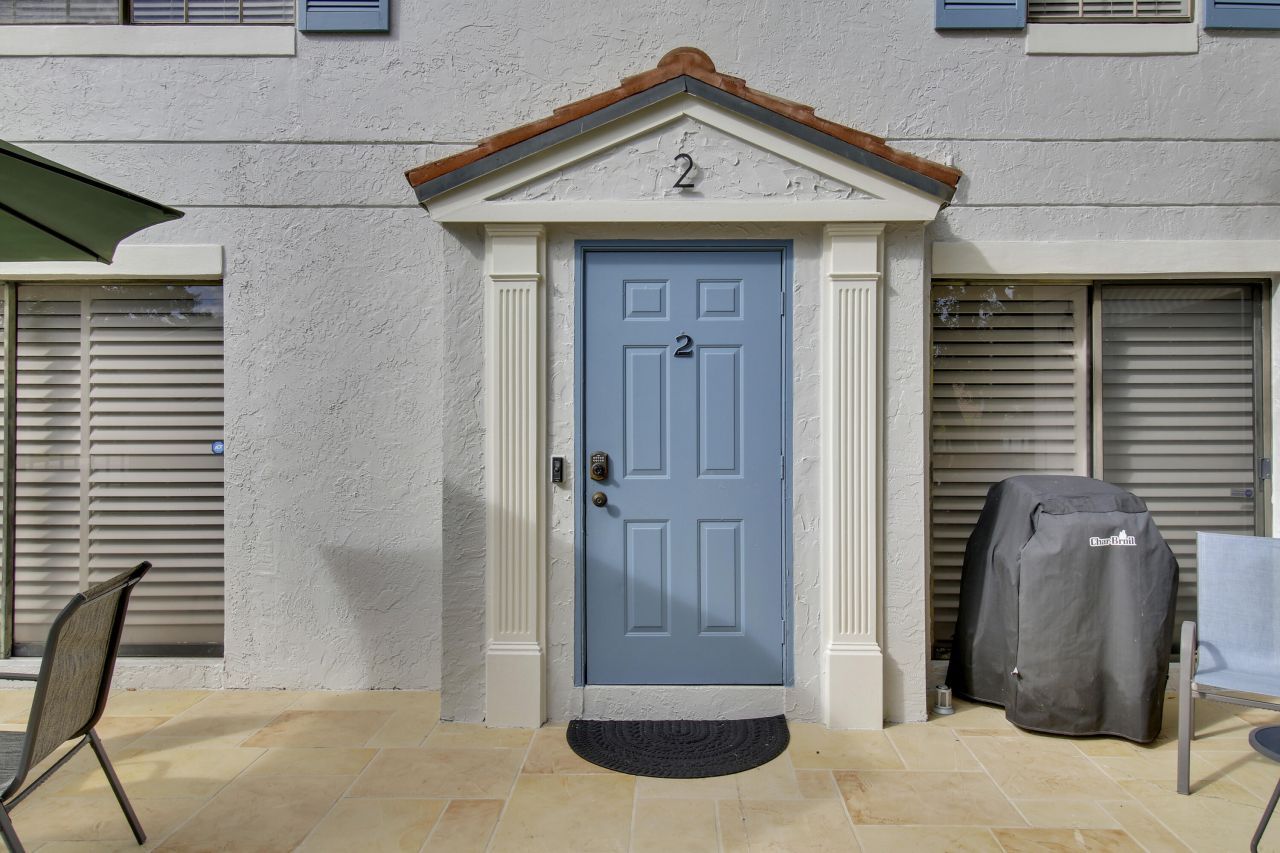 377 Prestwick Lane, Unit 2, Palm Beach Gardens, FL 33418 Photo