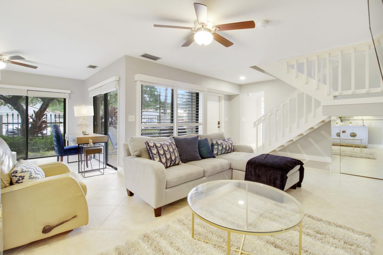 377 Prestwick Lane, Unit 2, Palm Beach Gardens, FL 33418 Photo