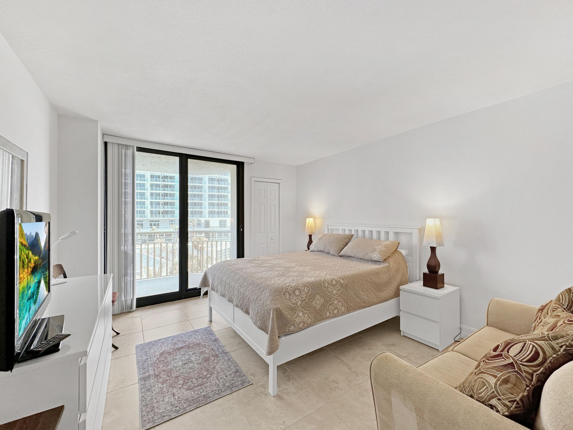 3000 N Ocean Drive, Unit 6-B, Singer Island, FL 33404 Photo