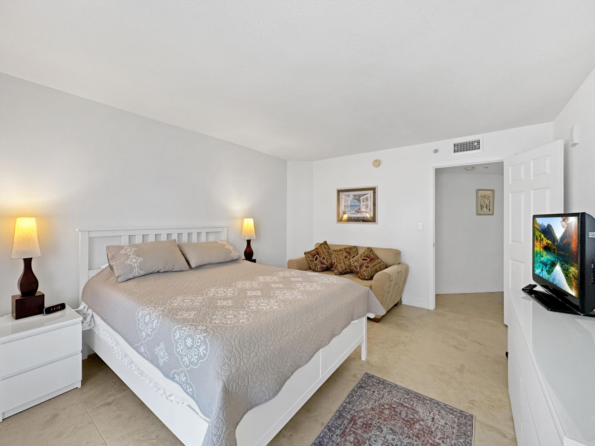 3000 N Ocean Drive, Unit 6-B, Singer Island, FL 33404 Photo