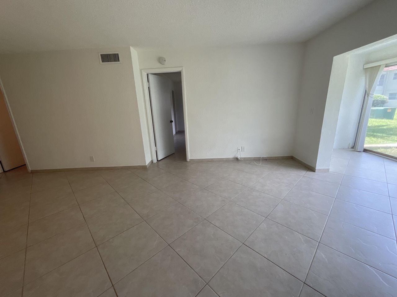 21 Abbey Lane, Unit 107, Delray Beach, FL 33446 Photo