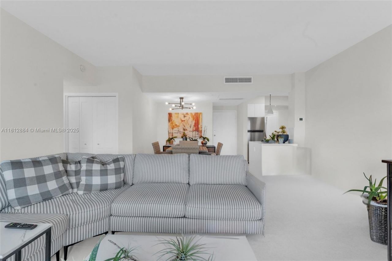 700 Biltmore Way, Unit 505, Coral Gables, FL 33134 Photo