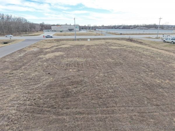 Castle Street, Skiatook, OK 74070