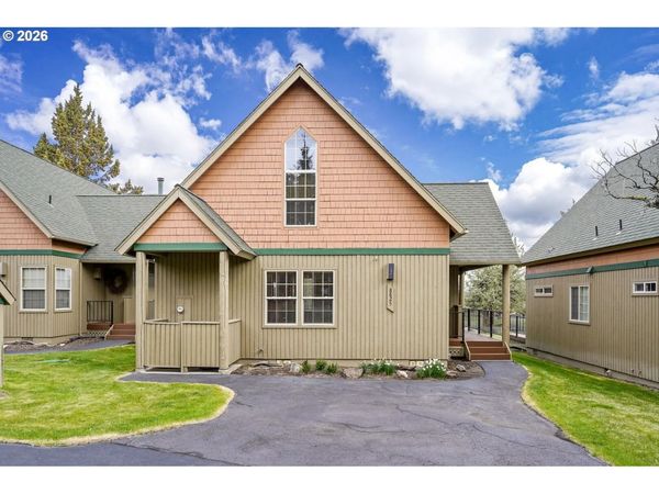 8825 SW CANYON WREN CT, Redmond, OR 97756