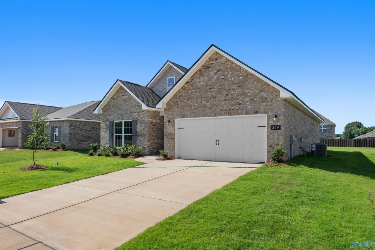 309 Keller Drive, Hazel Green, AL 35750 Main Photo