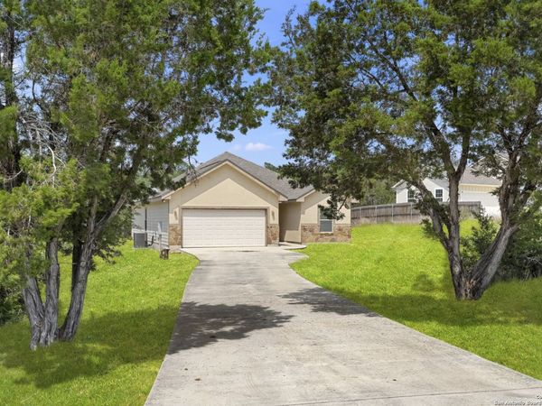 1355 Lasso, Canyon Lake, TX 78133