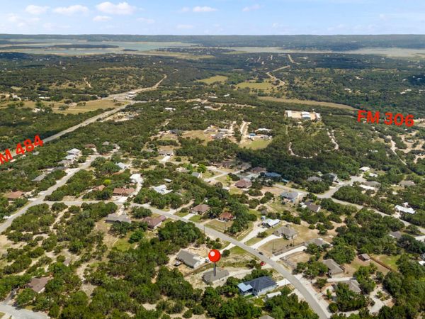 1355 Lasso, Canyon Lake, TX 78133