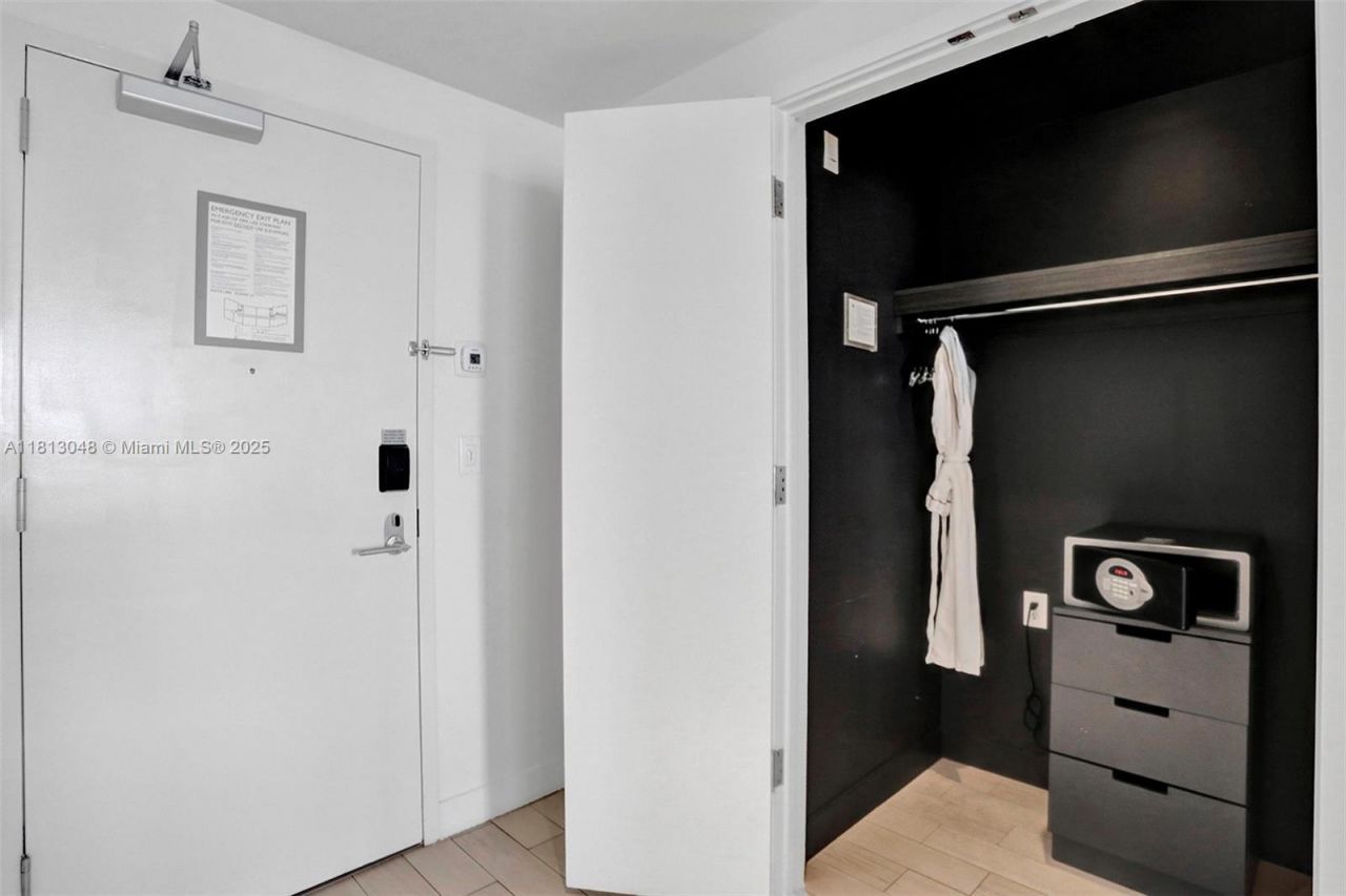 3101 Bayshore Dr, Unit 1208, Fort Lauderdale, FL 33304 Photo