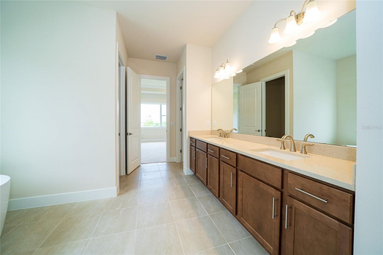 8834 Sanders Tree Loop, Wesley Chapel, FL 33545 Photo