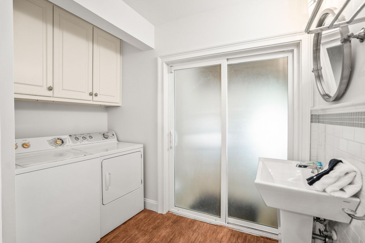 12 Port Tack Photo 102