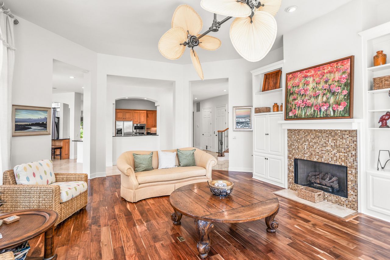 12 Port Tack Photo 25