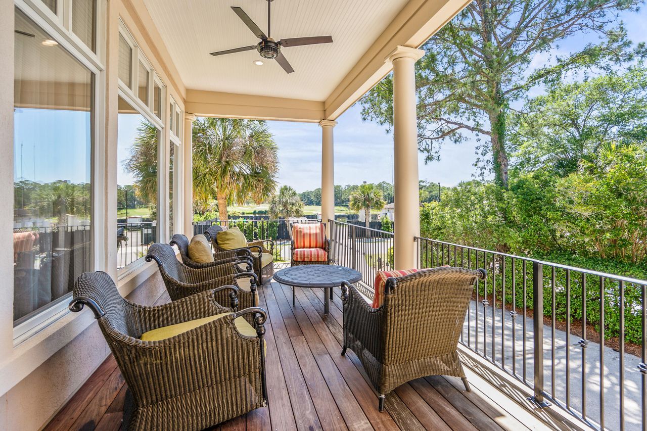 12 Port Tack Photo 27