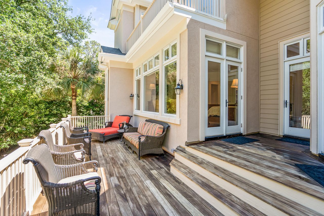 12 Port Tack Photo 48