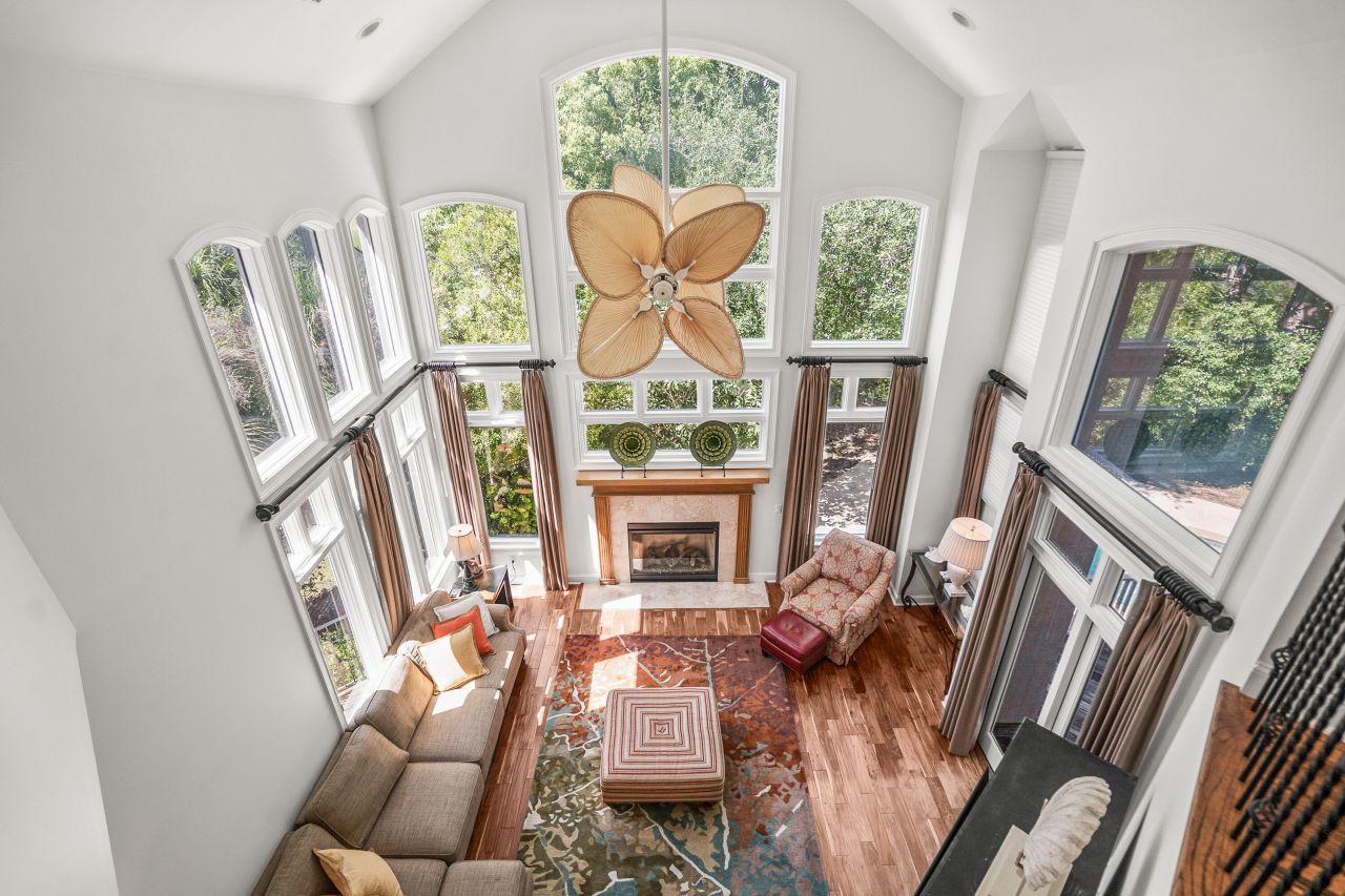 12 Port Tack Photo 6