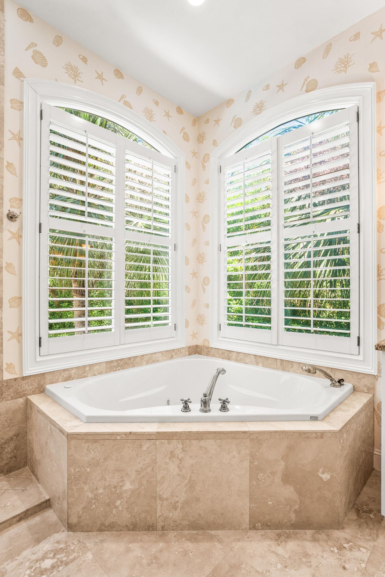 12 Port Tack Photo 60