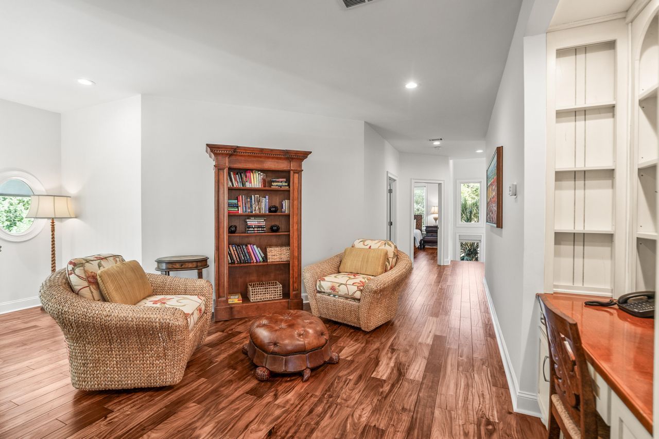 12 Port Tack Photo 66