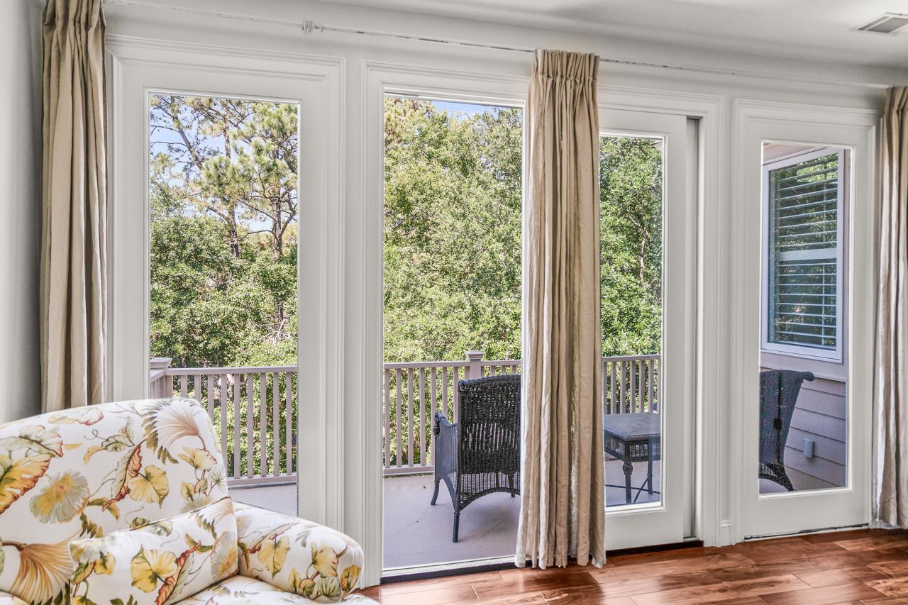 12 Port Tack Photo 77