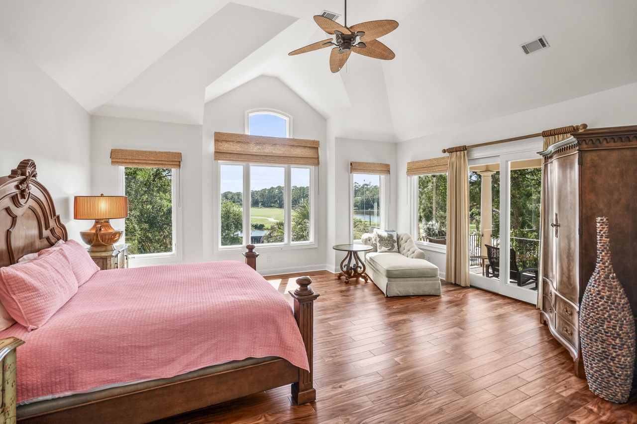 12 Port Tack Photo 88