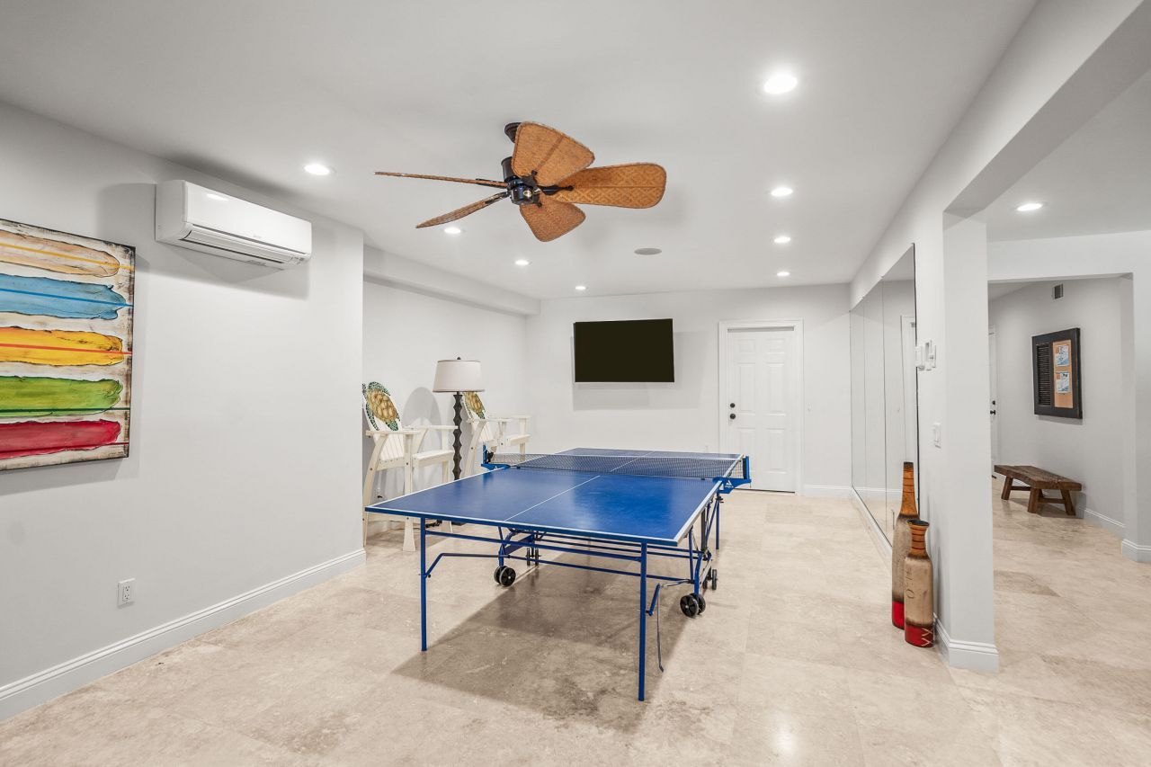 12 Port Tack Photo 98