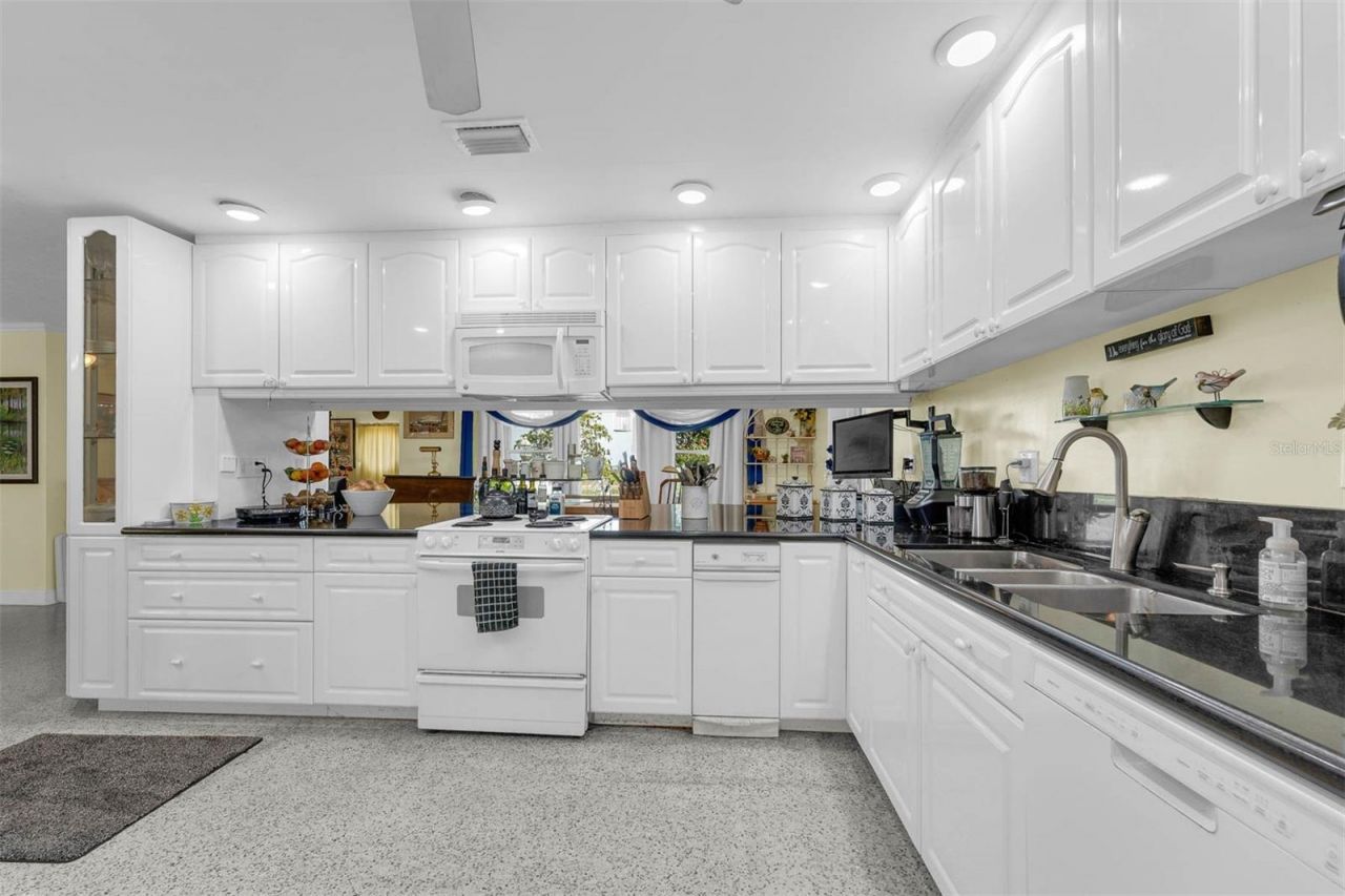 101 Lakeshore Boulevard, Saint Cloud, FL 34769 Photo