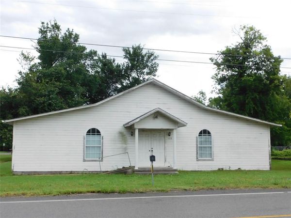 908 NE 4th Street, Hubbard, TX 76648