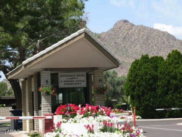 4800 N 68TH Street, Unit 384, Scottsdale, AZ 85251