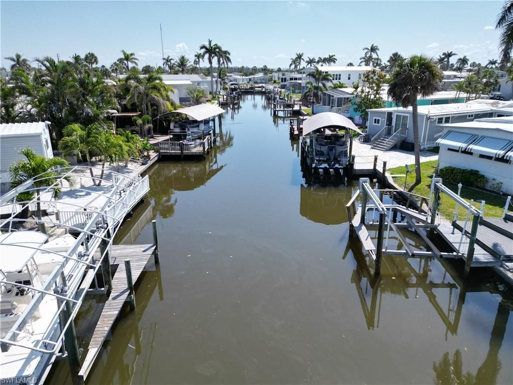 11370 Bougainvillea Ln, Fort Myers Beach, FL 33931 Photo