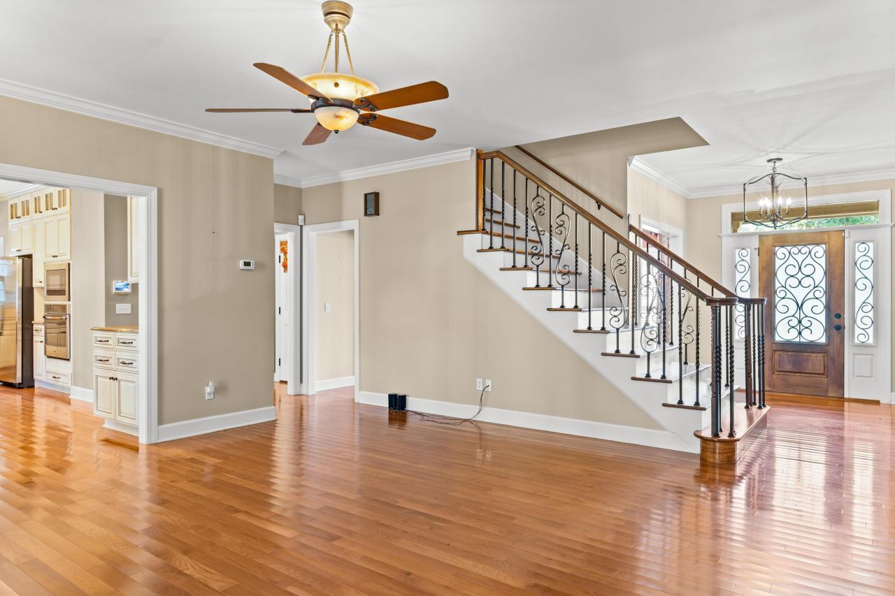 110 Governors Creek Drive Drive Photo 5