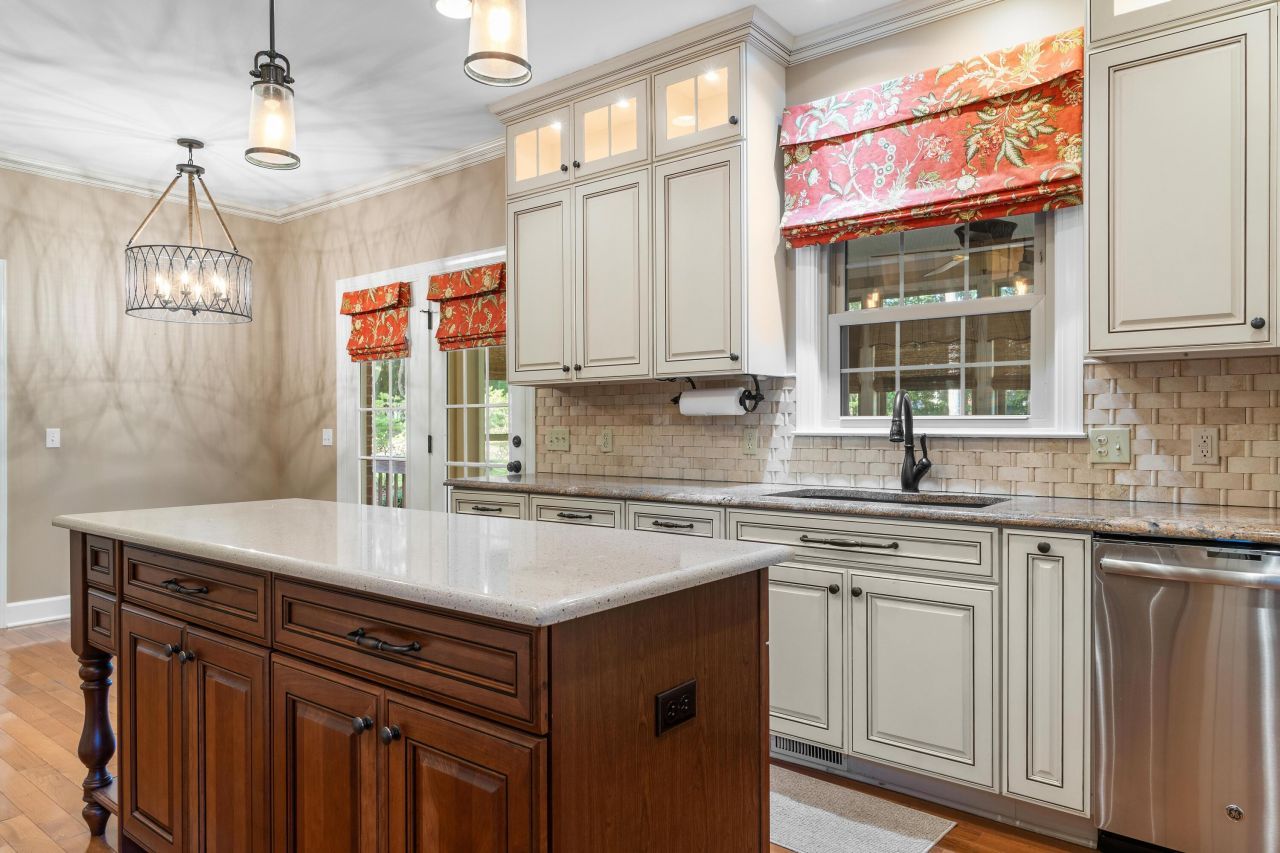 110 Governors Creek Drive Drive Photo 8