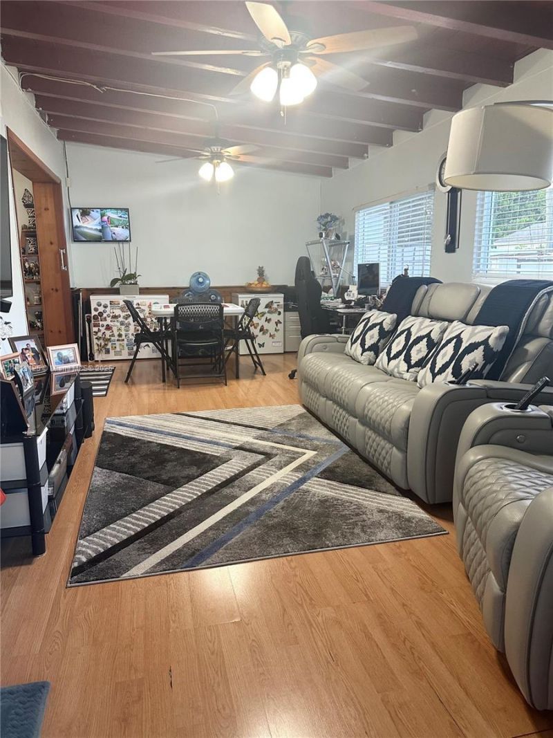 19511 Whispering Pines Rd, Cutler Bay, FL 33157 Photo