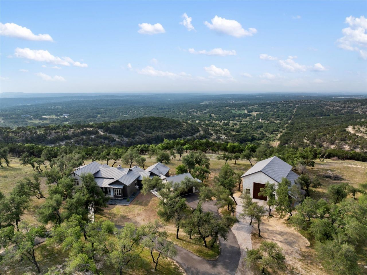 1276 Canyon Crossing Vw, Dripping Springs, TX 78620 Main Photo