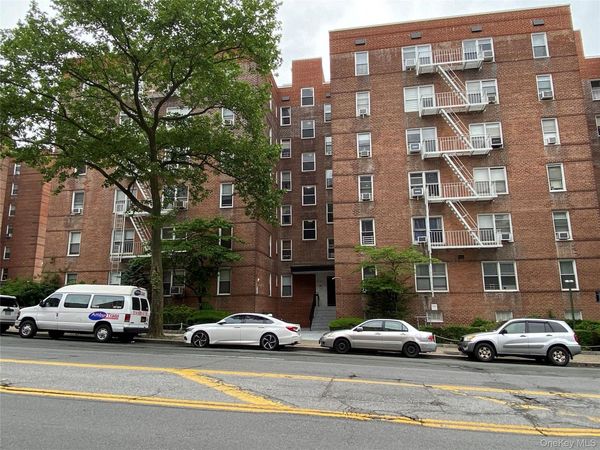 501 Riverdale Avenue, Unit 6L, Yonkers, NY 10705