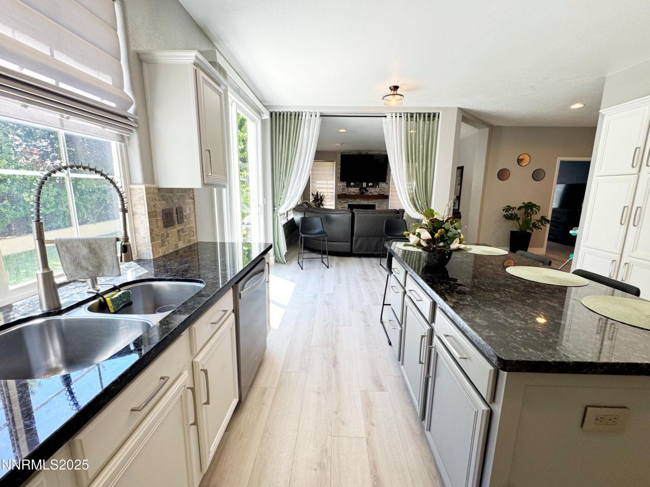 6726 Runnymede Drive, Sparks, NV 89436 Photo