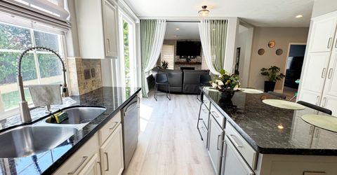 6726 Runnymede Drive, Sparks, NV 89436 Photo