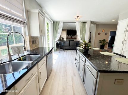 6726 Runnymede Drive, Sparks, NV 89436 Photo