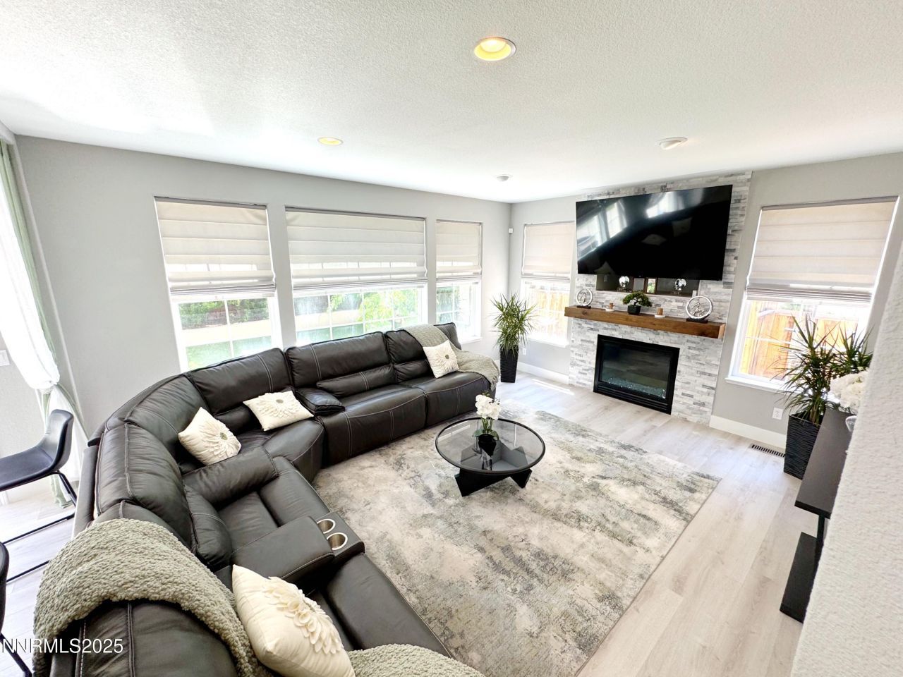 6726 Runnymede Drive, Sparks, NV 89436 Photo