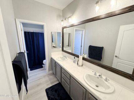 6726 Runnymede Drive, Sparks, NV 89436 Photo