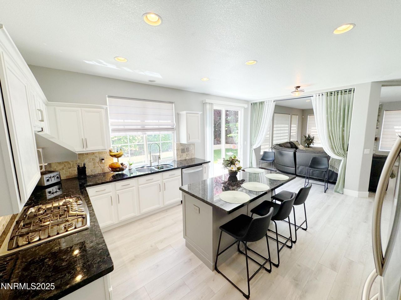 6726 Runnymede Drive, Sparks, NV 89436 Photo