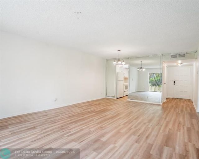 6201 N Falls Cir Drive, Unit 109, Lauderhill, FL 33319 Photo