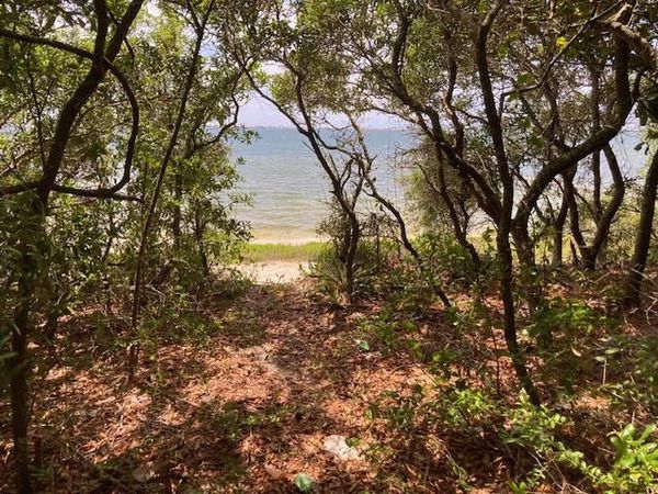 2847 US Highway 98, Mary Esther, FL 32569