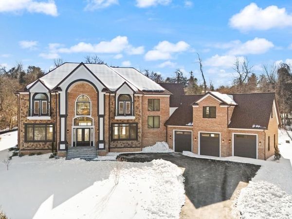 40925 ALYSHEBA DRIVE, LEESBURG, VA 20176