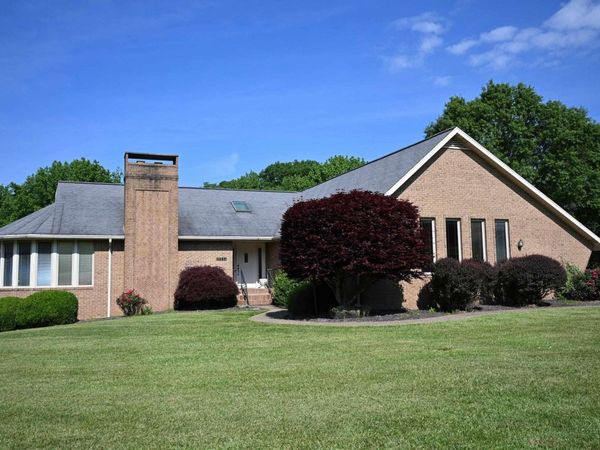 1029 S University Drive, Jasper, IN 47546